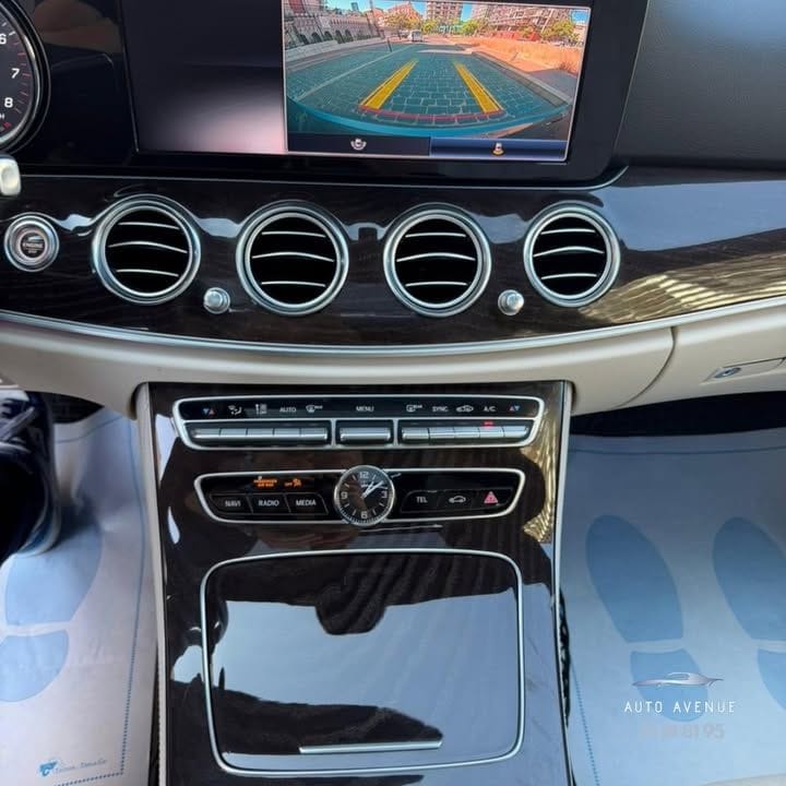 MERCEDES E450 4 MATIC 2019 – Photo 9 of 16