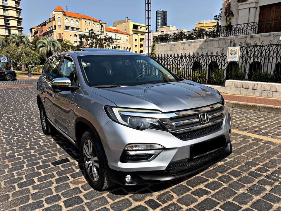 HONDA PILOT TOURING 2016 – Photo 3 of 20