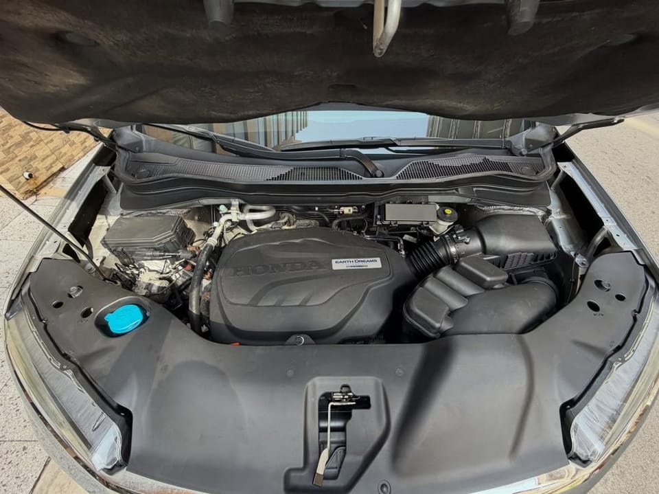 HONDA PILOT TOURING 2016 – Photo 19 of 20