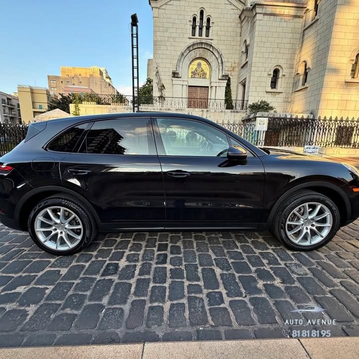 PORSCHE CAYENNE 2019 – Photo 4 of 15