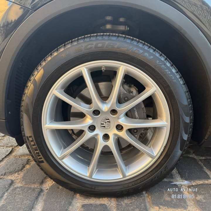 PORSCHE CAYENNE 2019 – Photo 15 of 15